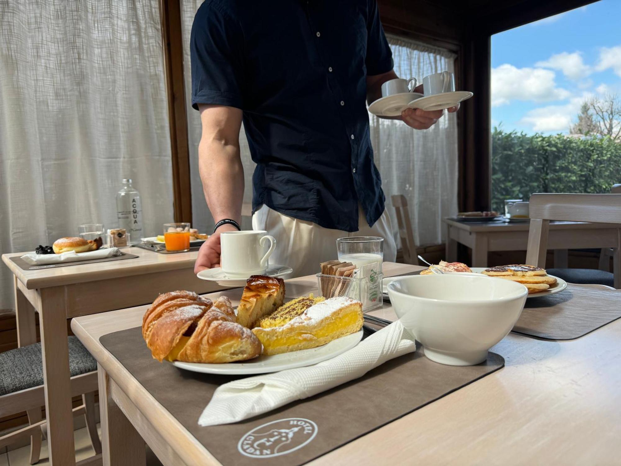 Hotel Cladan Assisi Kültér fotó