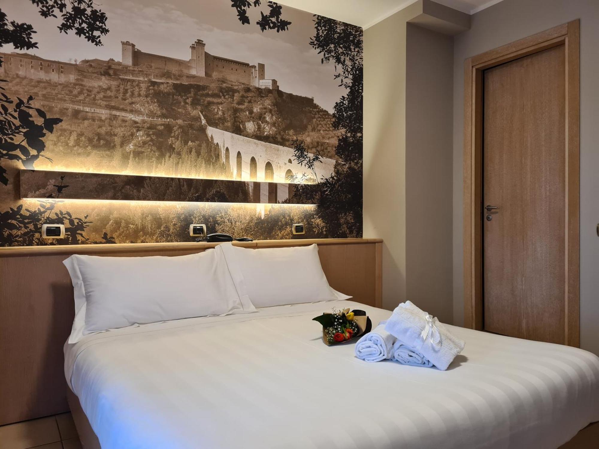 Hotel Cladan Assisi Kültér fotó