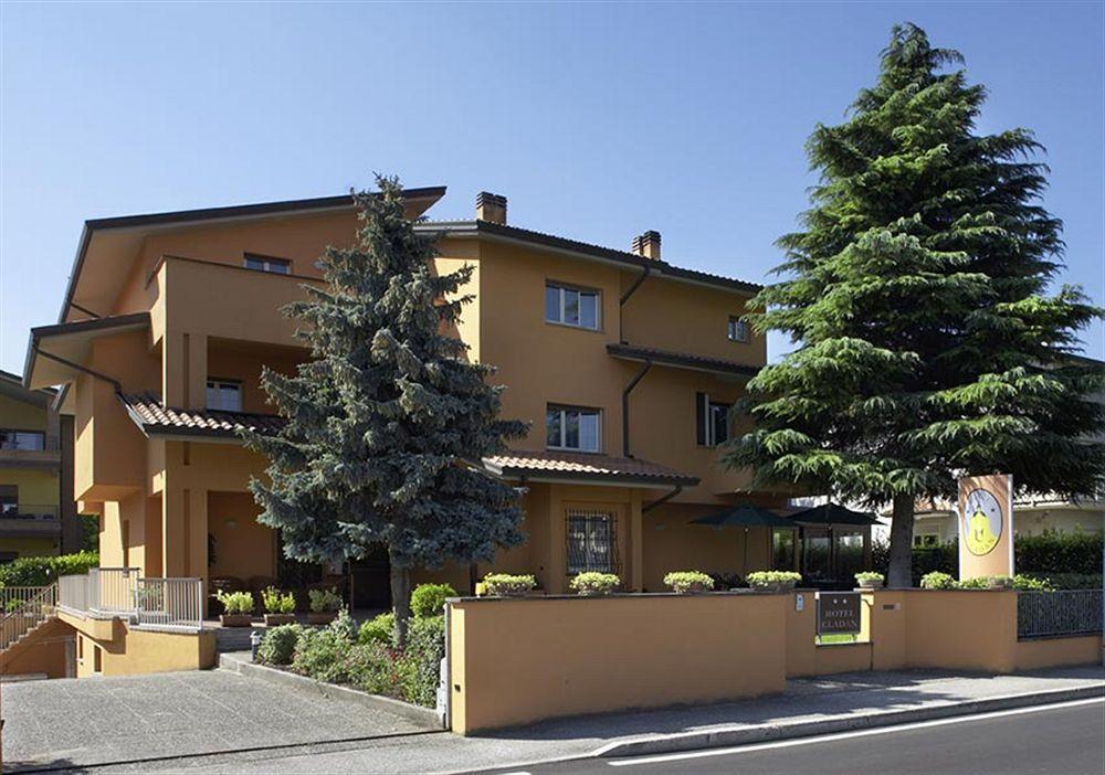 Hotel Cladan Assisi Kültér fotó